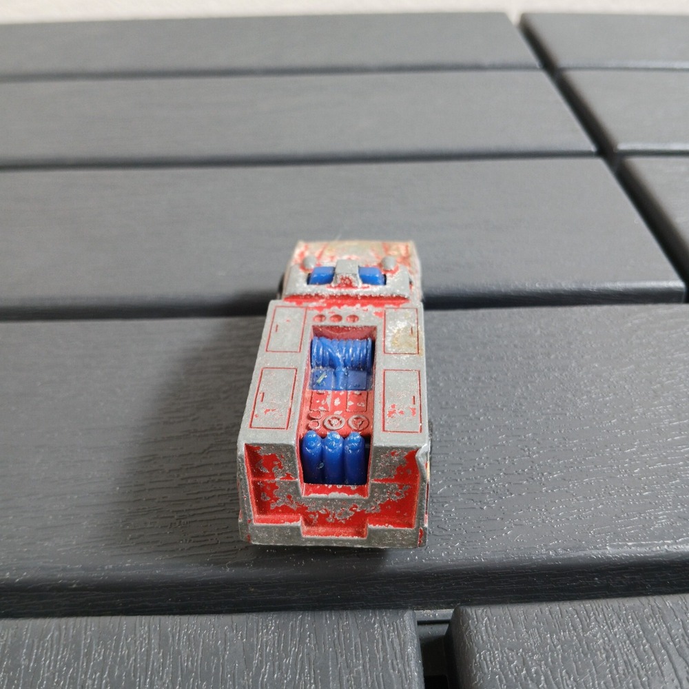 Vintage 1975 Hot Wheels Redline Flying Colors Emergency Squad Fire Department ZA - Picture 4 of 6